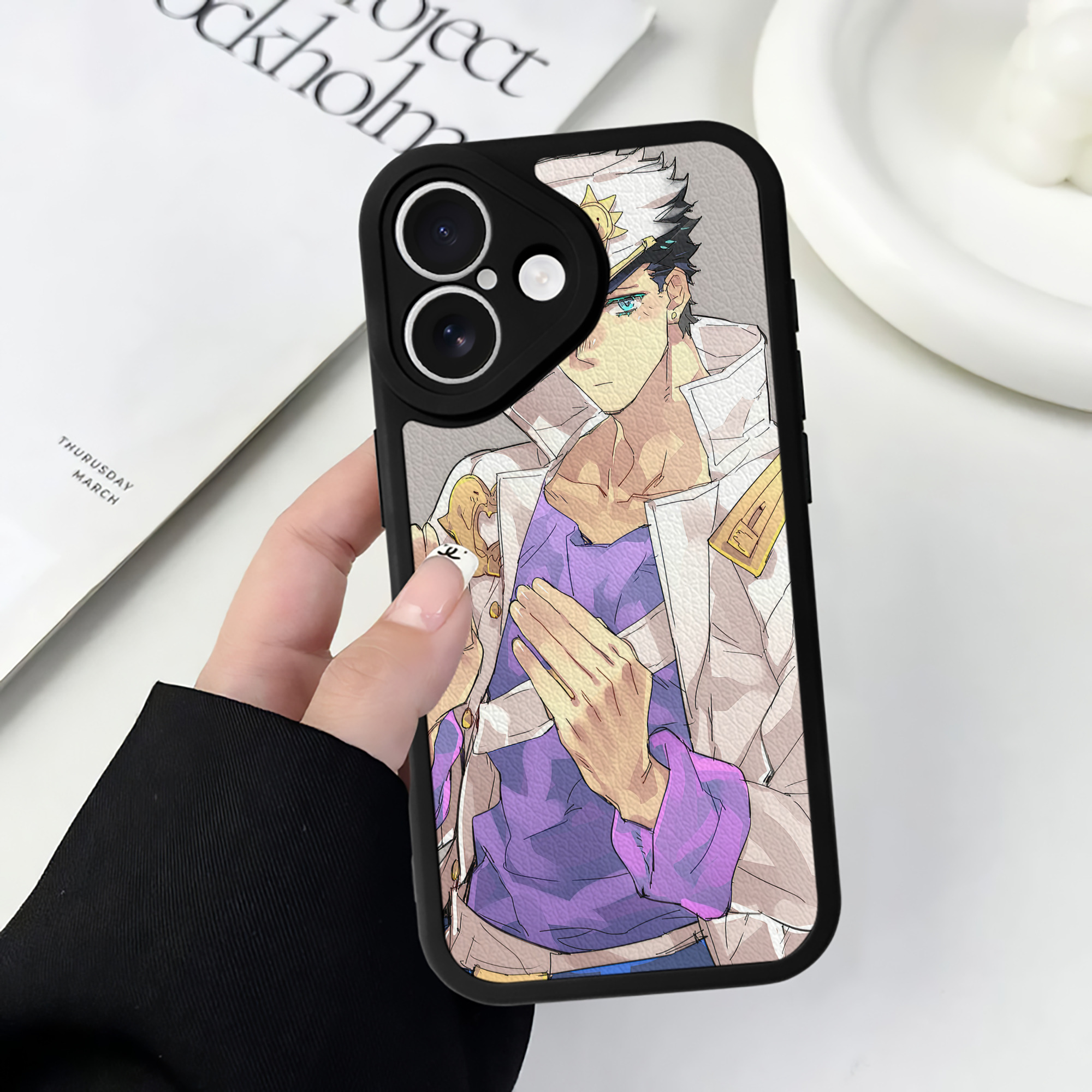 （画像用） ジョジョの奇妙な冒険 JoJo's Bizarre Adventure 【iPhone 16シリーズ対応】シリコンスマホケース（レザー調） 材質：シリコン